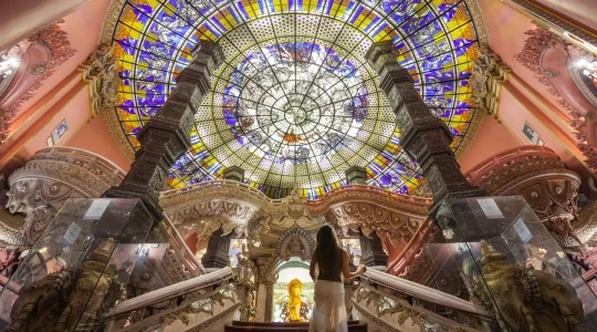 映え旅♪ エラワンミュージアム＋ワットアルン 半日ツアー